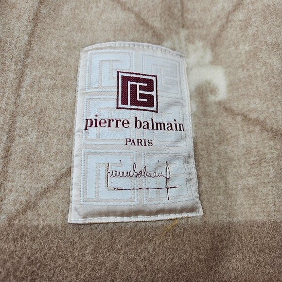 Pierre Balmain Blanket - Picture 5 of 10